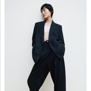 ZARA- oversized blazer with pockets